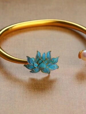 Lotus-pearl Samsara bracelet