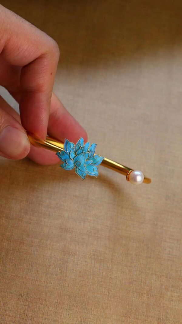 Lotus-pearl Samsara bracelet