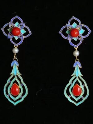 Flower and grape earring