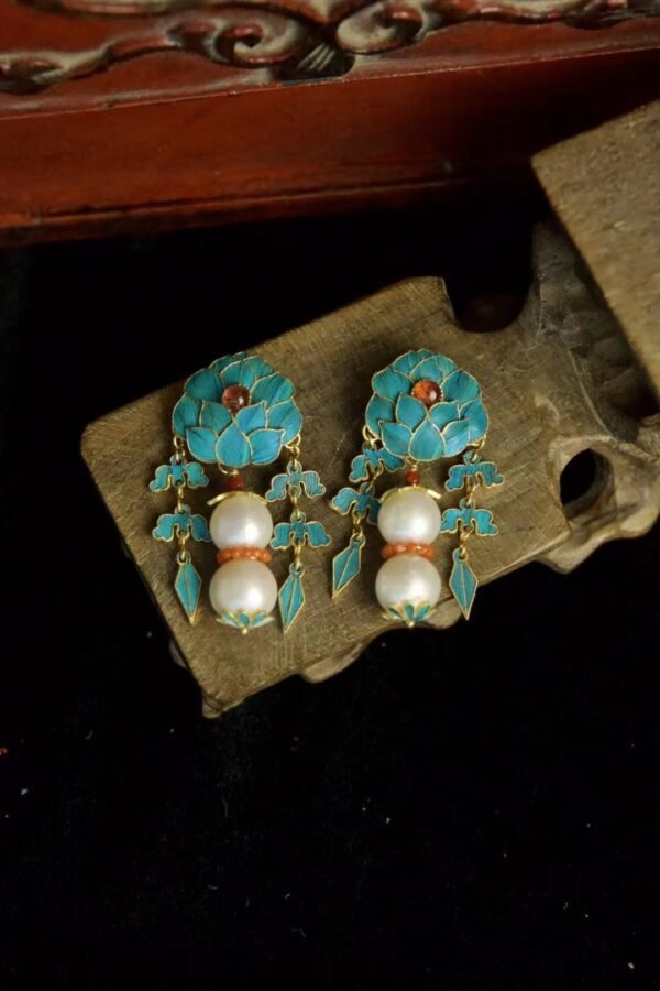 Temple meditation earrings